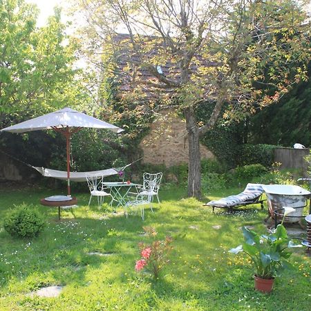 Bed and Breakfast L'Escale Du Banquet Mhere Экстерьер фото
